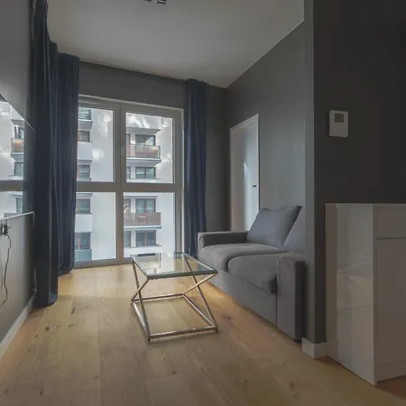 Lux In Wola - Parking, 2-rooms, Wi-fi Apartment *