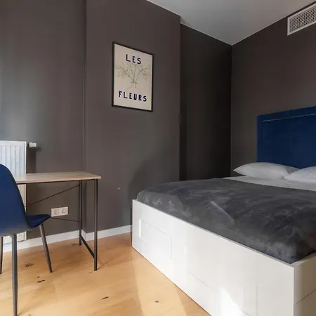 Lux In Wola - Parking, 2-rooms, Wi-fi Lägenhet *